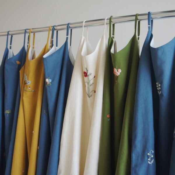 Linen Basic Dress With Floral Embroidery, Soft Material, Suitable for Various Styles, Highly Versatile, Meticulous and Sturdy Stitching - Image 3